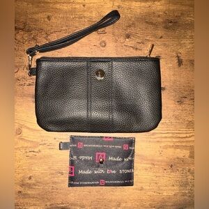 NWOT Stone Mountain Black Wristlet with Matching Attachable Coin Purse